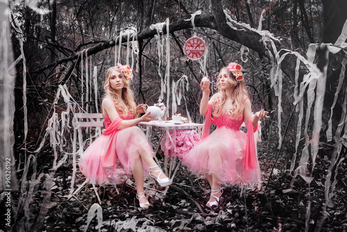 Quadro su tela Jessie in Wonderland (Jessie D. Luna)
