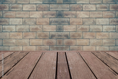 Background of brick wall texture © pakpoomsuwan