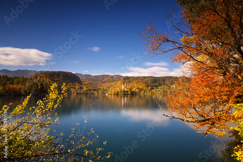 Fototapeta Naklejka Na Ścianę i Meble -  Bright sunny autumn day on Lake Bled, Slovenia