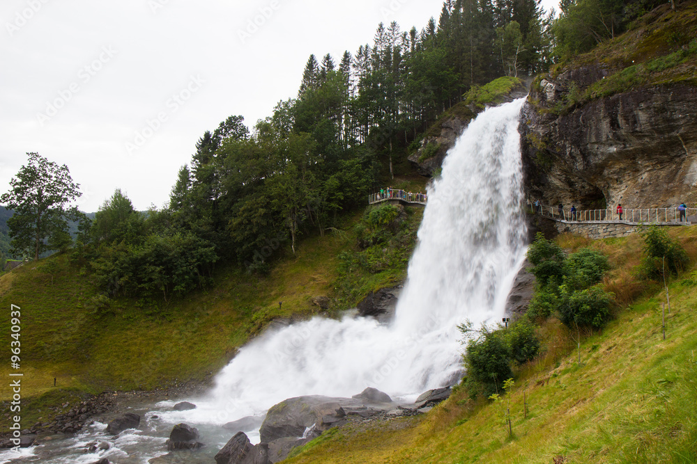 Obraz premium Steinsdalsfossen - a gorgeous waterfall in Norway