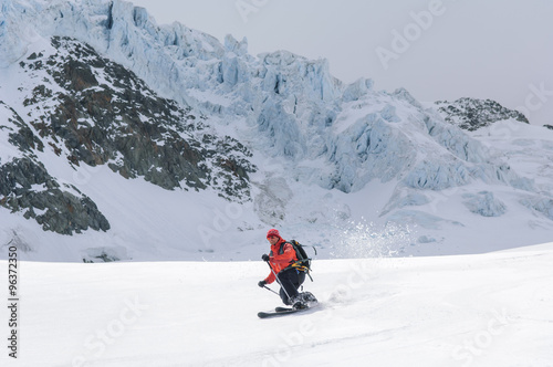Skiabfahrt auf einem Gletscher