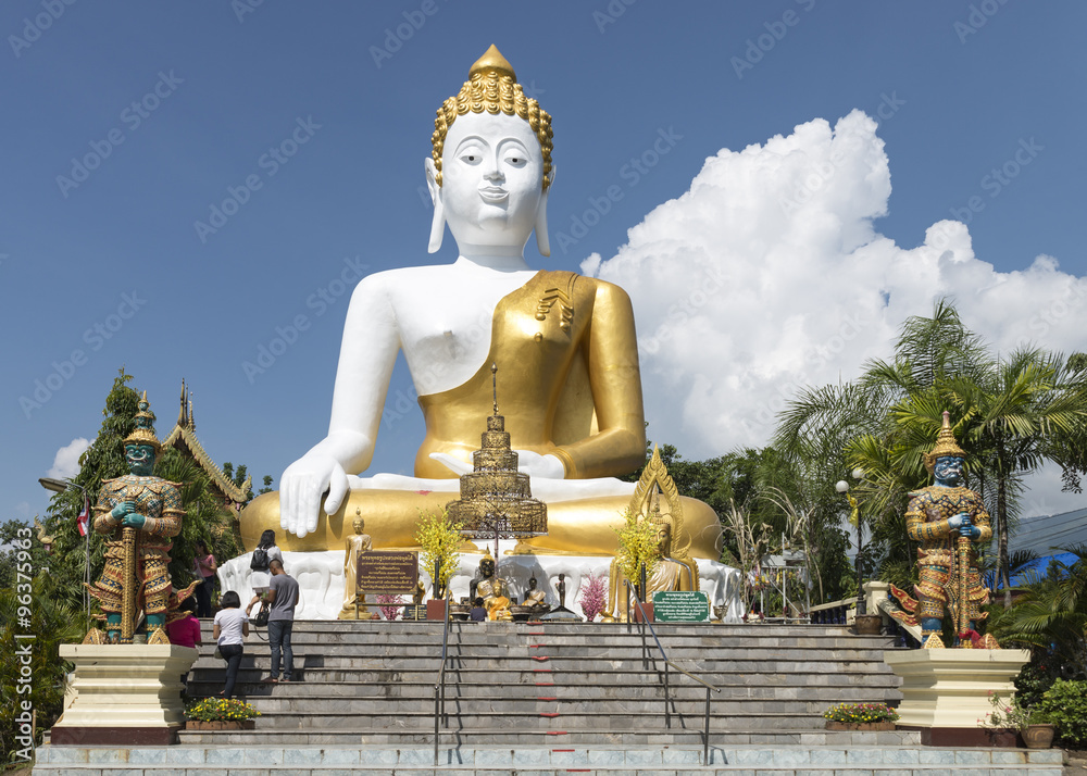 Fototapeta premium are praying for a religious ceremony in thai temple during touri