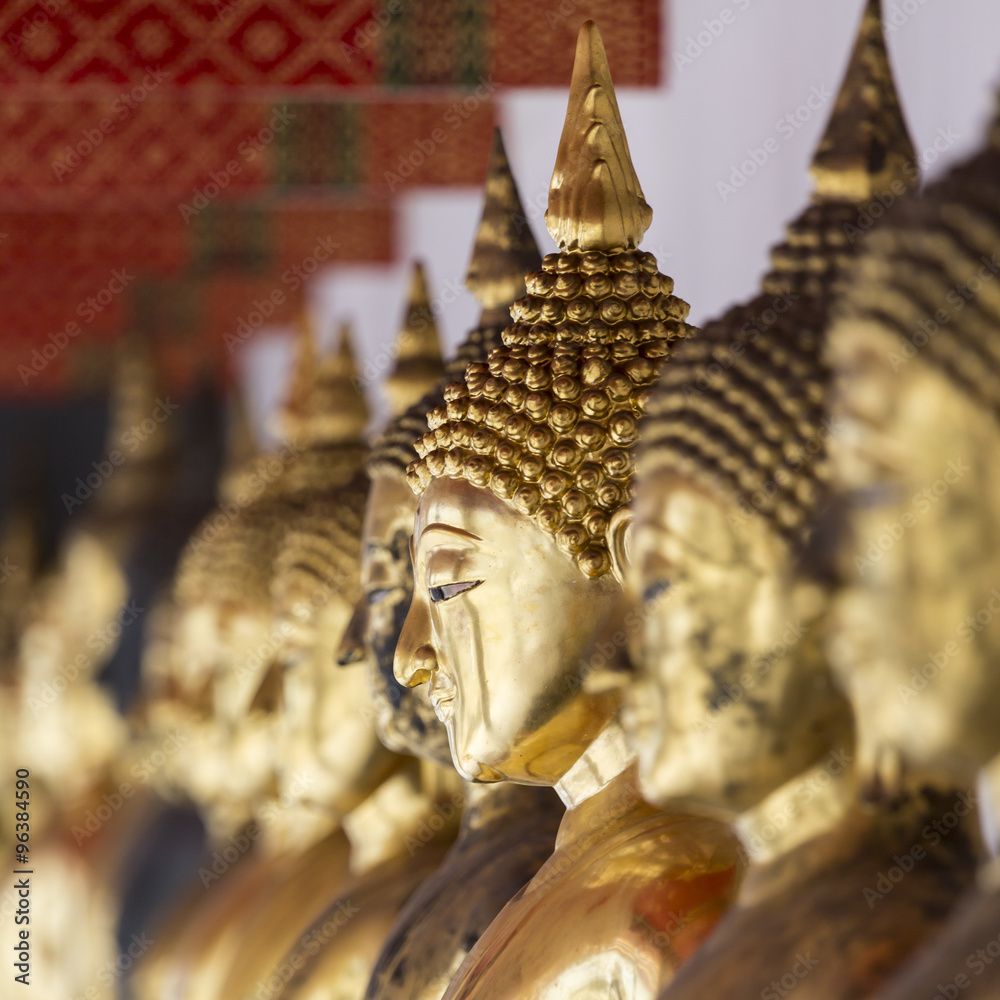 Fototapeta premium Images of Buddha at Wat Pho or Wat Phra Chetupon Vimolmangklarar