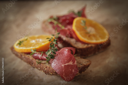 sandwich with meat and mandarin Temyan