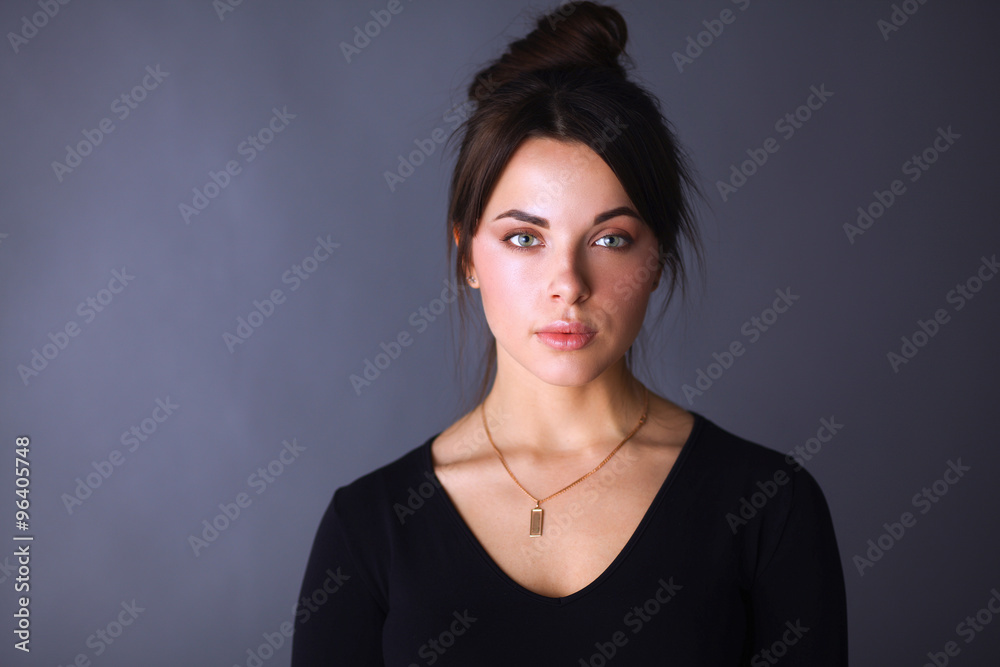 Portrait of an attractive fashionable young brunette woman Portrait of an attractive fashionable young brunette woman
