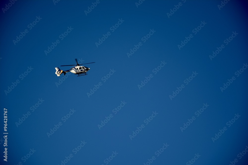 Helicóptero de policia
