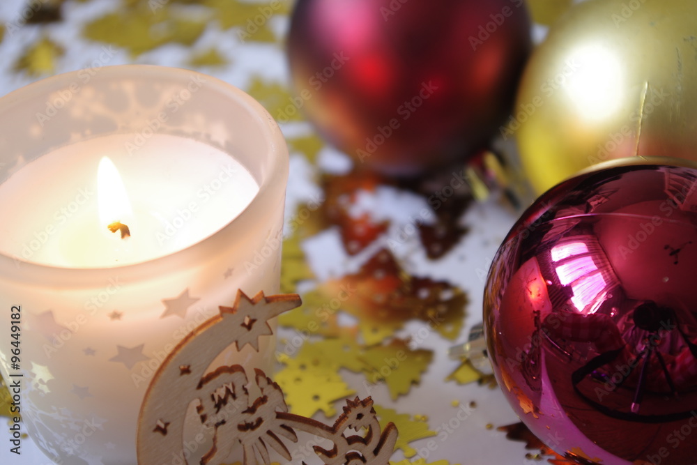 Noël boule décoration Bougie flamme bois Stock Photo | Adobe Stock