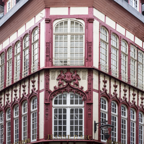 Immeuble Jeanne d'Arc, rue du Gros Horloge à Rouen (Normandie) #96468376