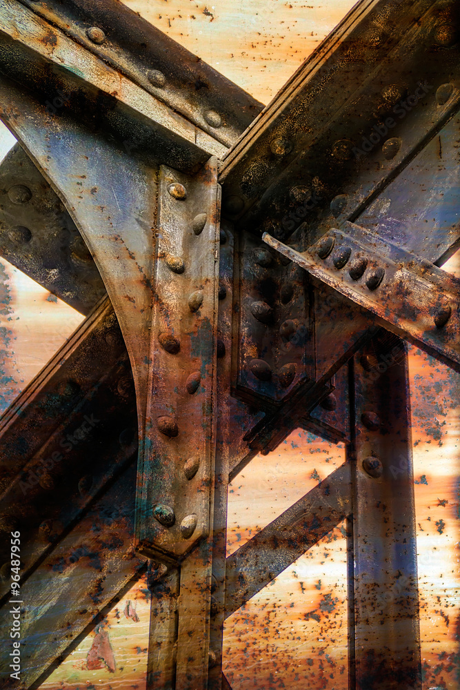Rusty metallic structure