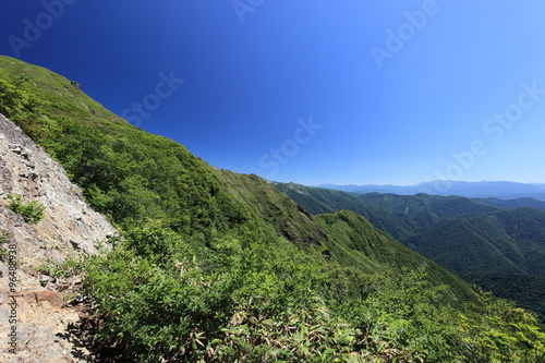 山と青空