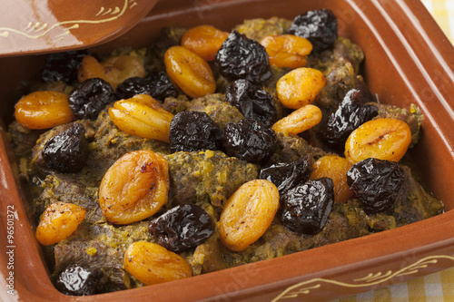 Tagine with apricots and prunes