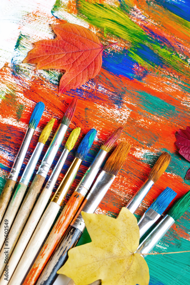 Obraz premium Paints and brushes 