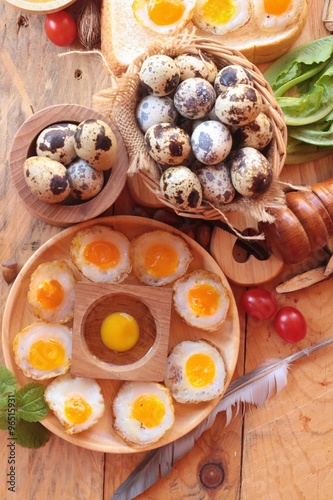 Quail eggs and fried quail eggs of delicious.