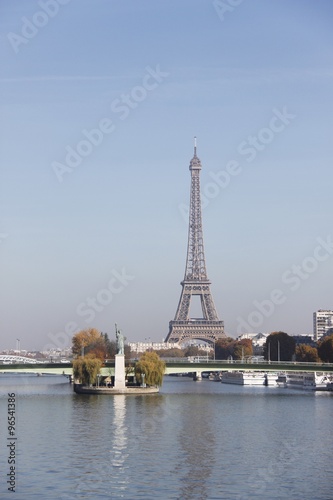 La Seine à Paris, vue depuis le pont Mirabeau