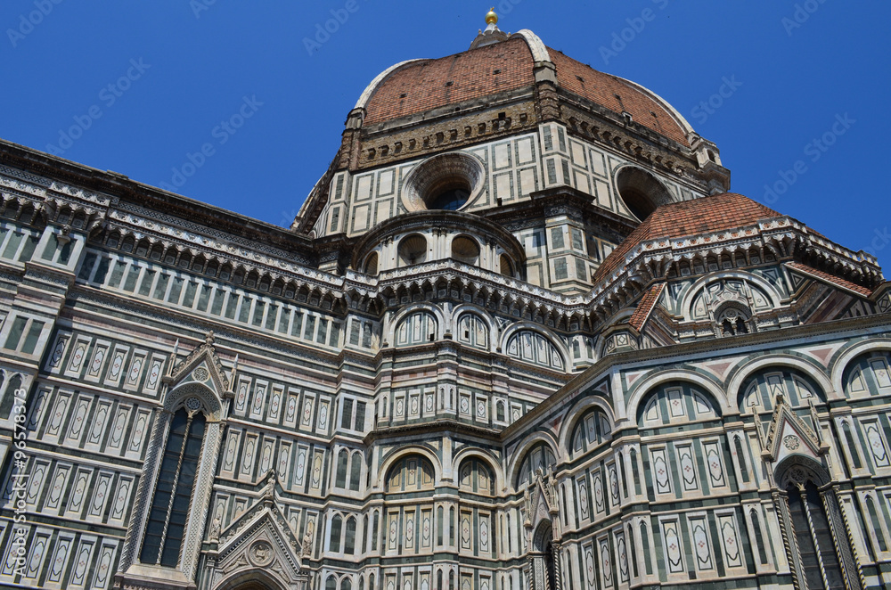 Строение из мрамора во Флоренции