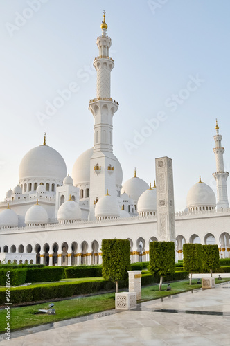 the Sheikh Zayed Grand Mosque