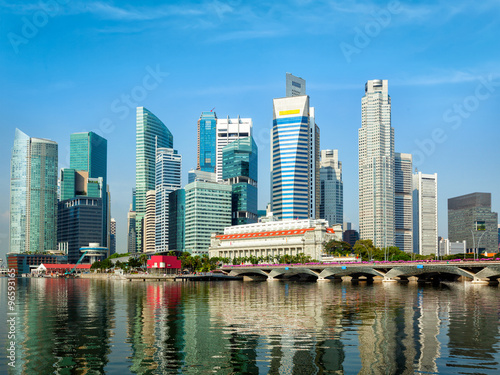 Singapore skyscrapers © Dmitry Rukhlenko