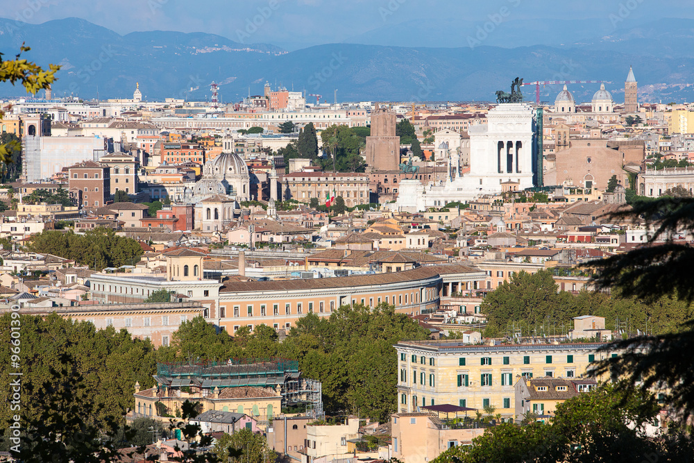 Panorama di Roma e Altare della Patria