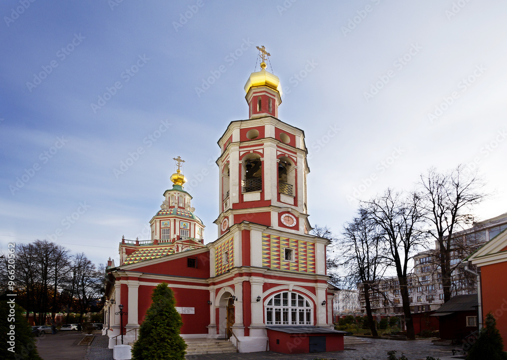  Церковь в Москве.