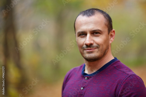 Caucasian man outdoor, closeup