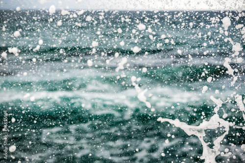 Splash by seaside © eunikas