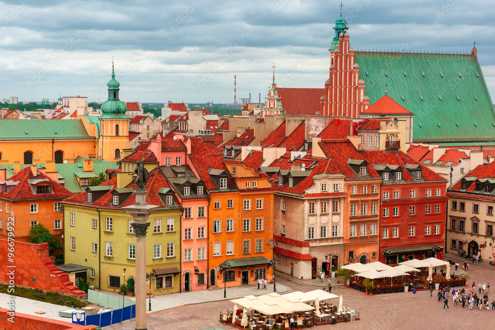 Obraz premium Aerial view of Castle Square in Warsaw, Poland.