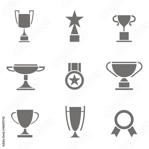 Conjunto aislado de iconos de trofeos y premios