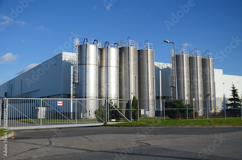 Obraz na płótnie Modern factory building w salonie