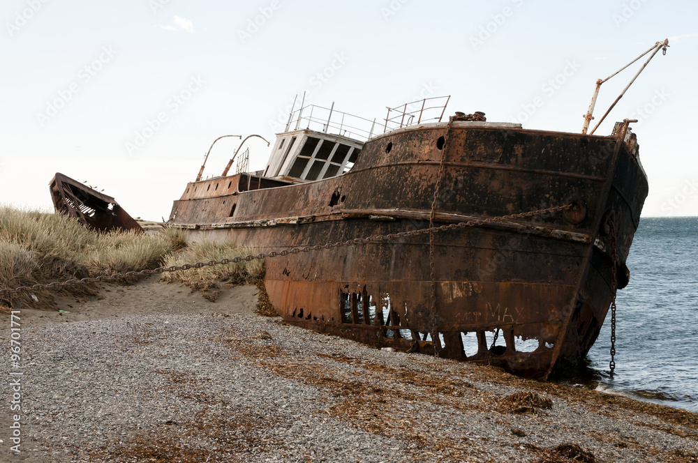 Amadeo Shipwreck - Magellan Strait - Chile
