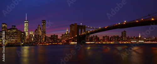 Panorama mit Brooklyn Bridge bei Nacht 2 © Tran-Photography