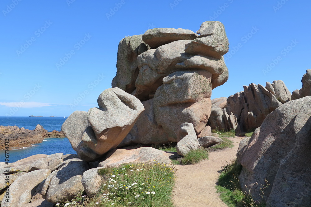 Ploumanac’h -Zöllnerpfad, Rosa Granit Küste, Bretagne