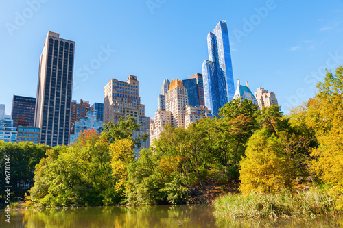 Blick vom Central Park auf die Hochhäuser von Manhattan, New York City