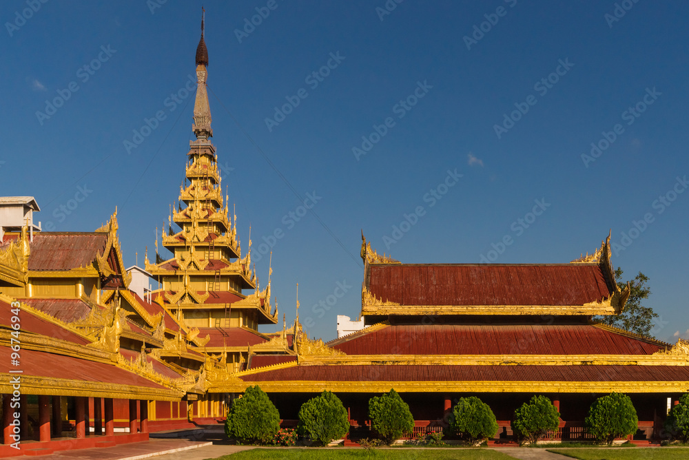 Fototapeta premium At Mandalay Royal Palace