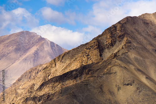 Landscape of Mountain and Lake around Muztagh Ata and Karakuli Lake, Pamir Mountains, Kasgar, Xinjiang, China