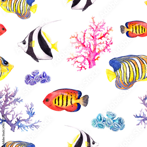 Fish and seashell. Repeating seamless pattern. Watercolor 