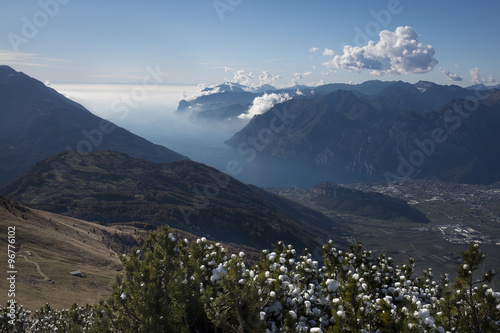 Obraz na płótnie panorama lago di garda w salonie