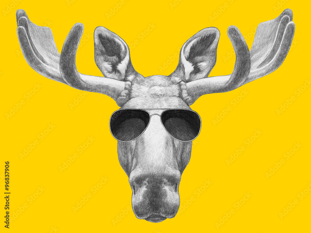 Naklejka premium Portrait of Moose with sunglasses. Hand drawn illustration.