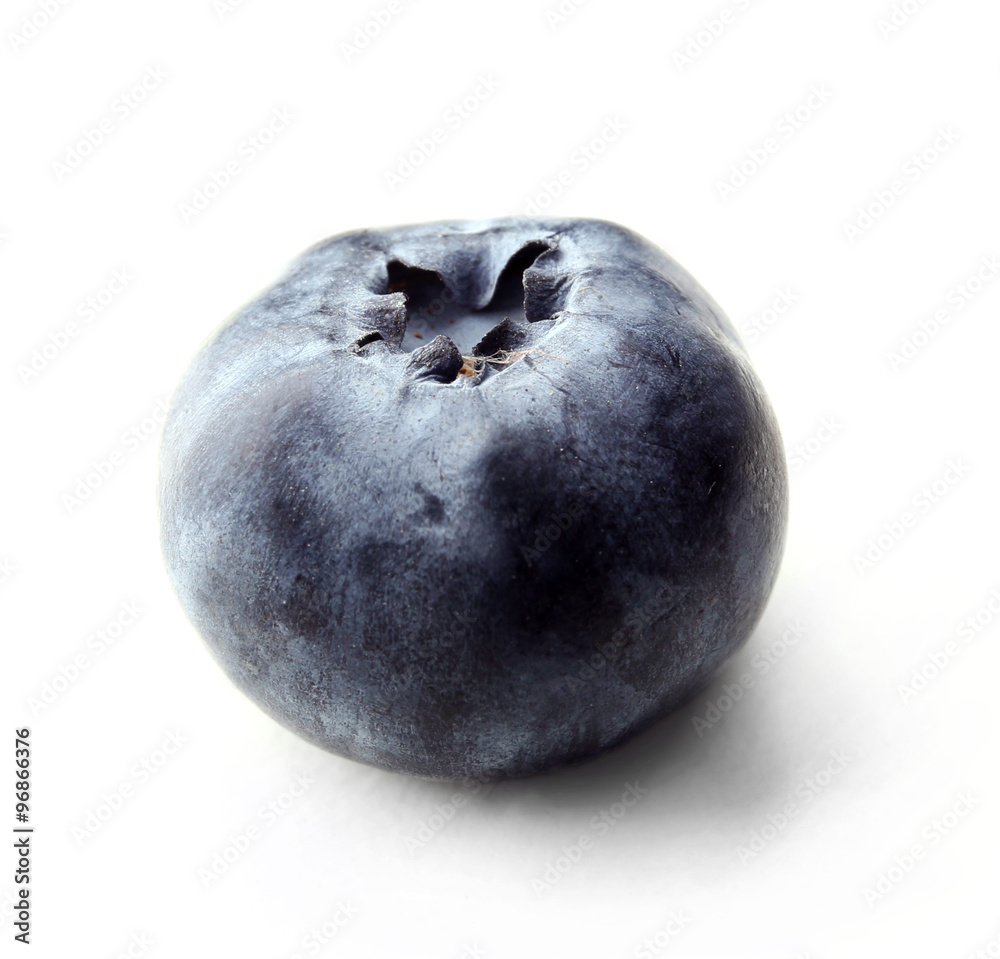 Obraz premium Fresh blueberry isolated on white