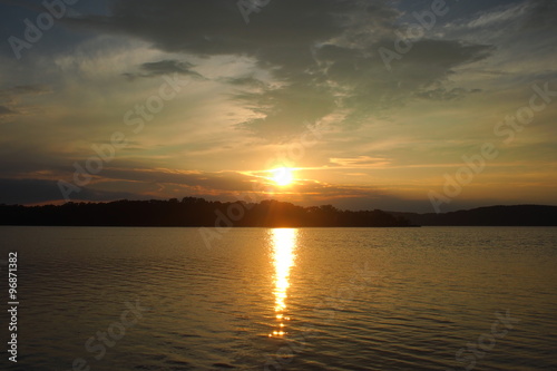 呼人浦キャンプ場から望む網走湖の夕焼け © ryoheim91