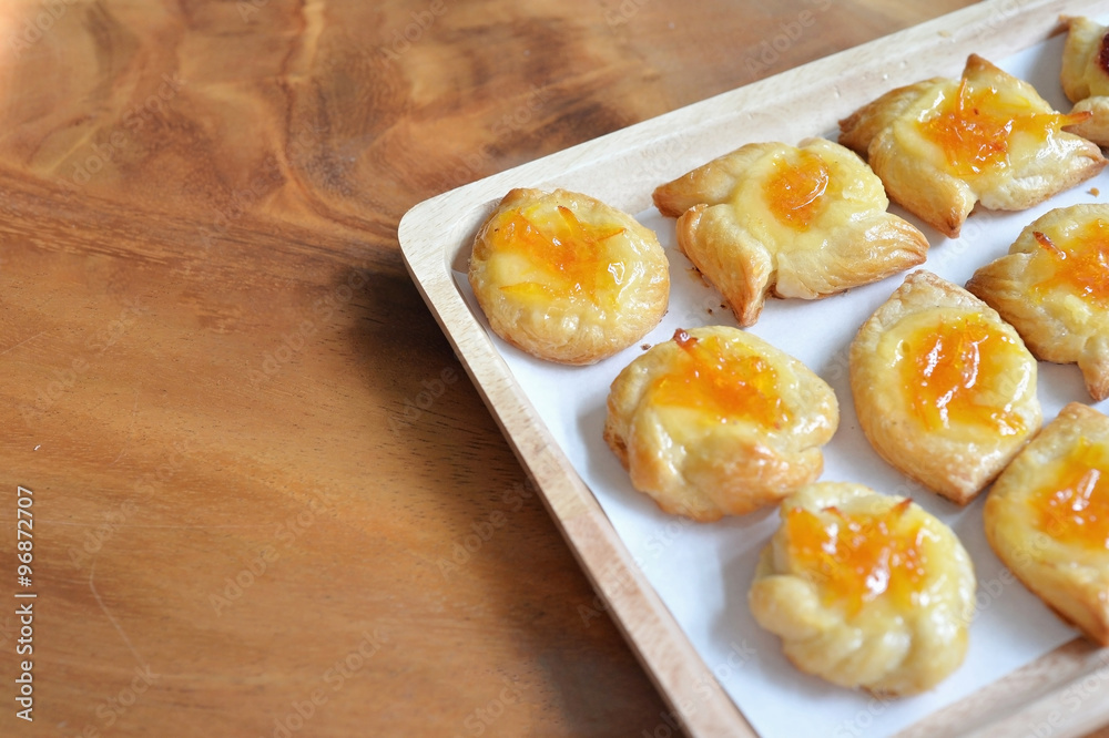 Orange Puff Orange Puff