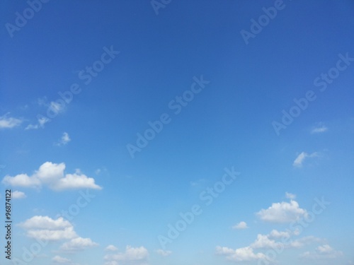Fototapeta Naklejka Na Ścianę i Meble -  Cloud on blue sky background