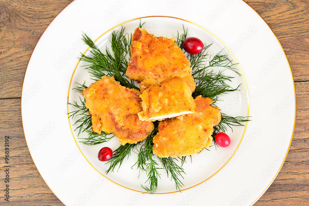 Breaded Chicken Fillet with Herbs and Cranberries Breaded Chicken Fillet with Herbs and Cranberries