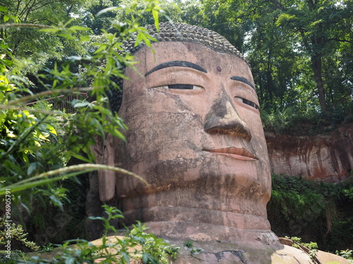 Leshan Grand Giant Buddha statue