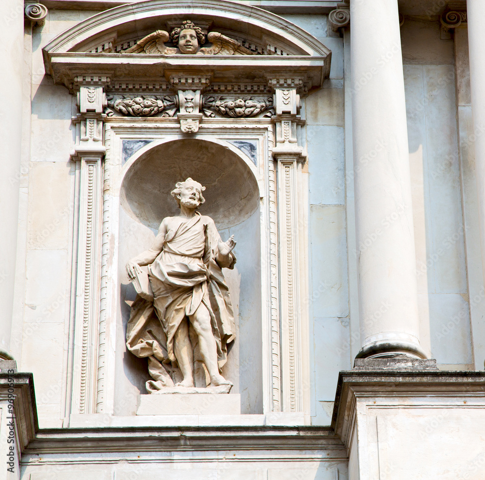 Fototapeta premium marble in old historical construction italy europe milan and sta