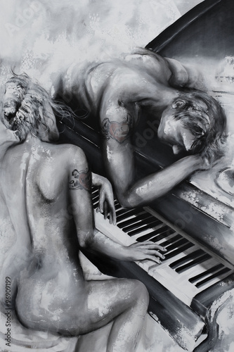 erotyczny-artyzm-naszkicowany-przy-fortepianie