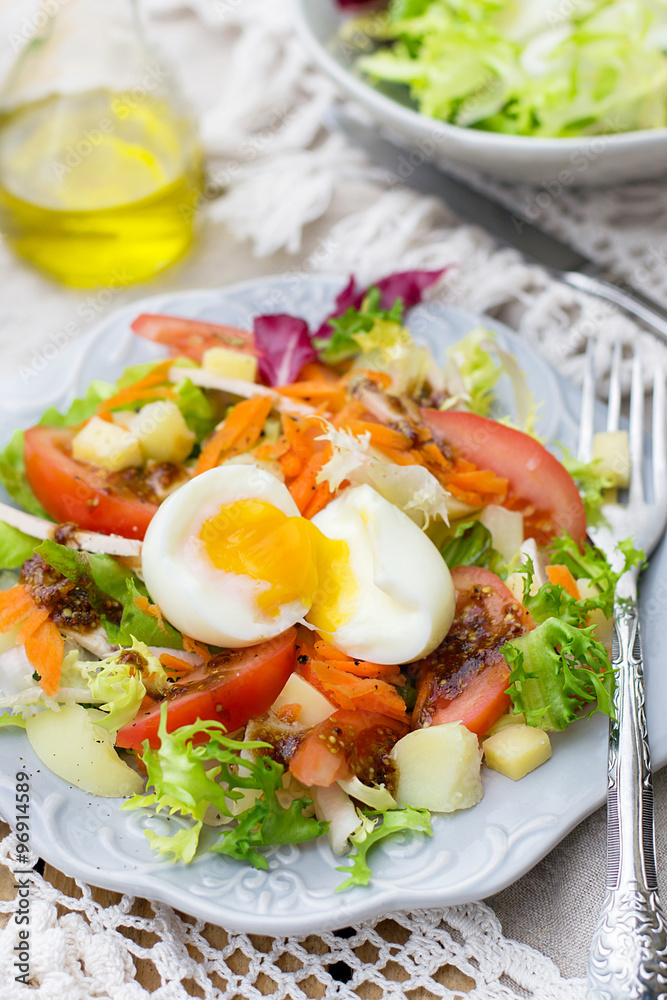 Vegetable salad with soft-boiled egg Vegetable salad with soft-boiled egg