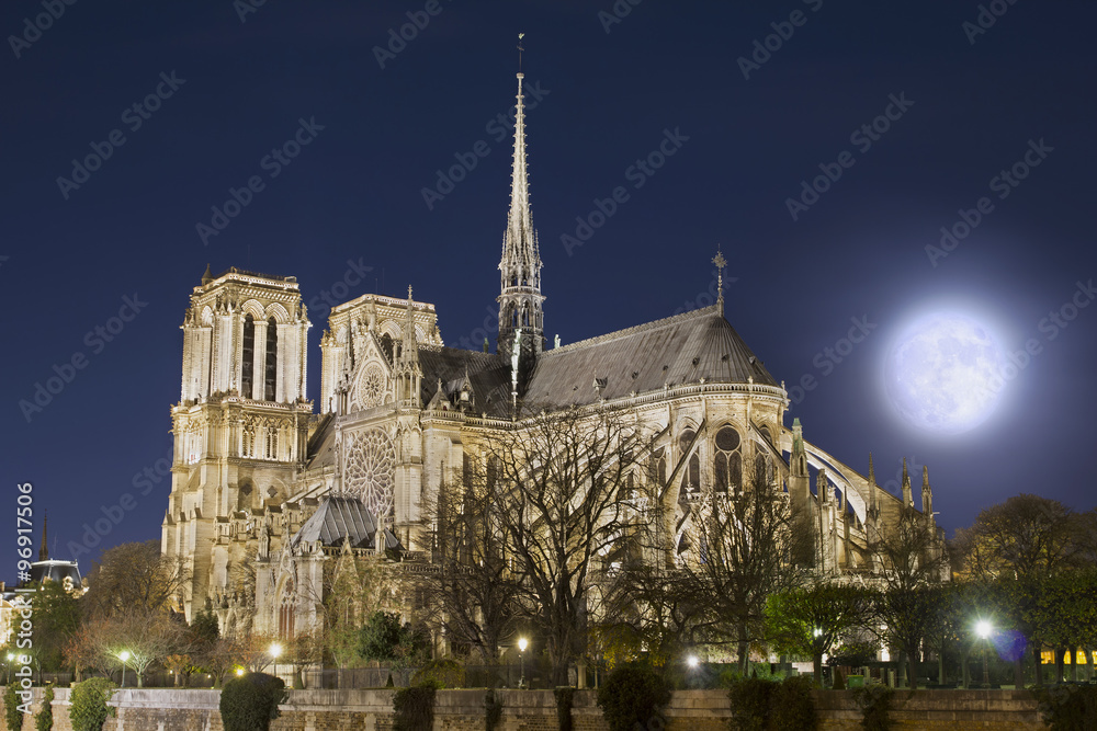 Notre Dame De Paris