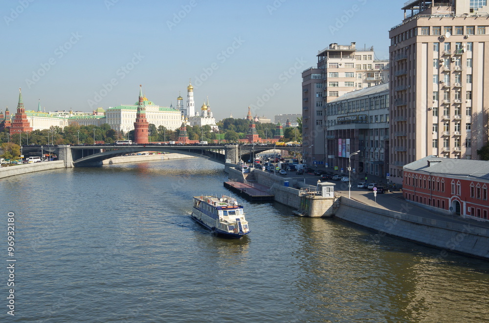 Naklejka premium View of the Kremlin and the Moscow river, Moscow, Russia