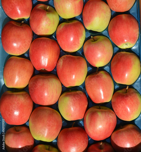 Ripe apples