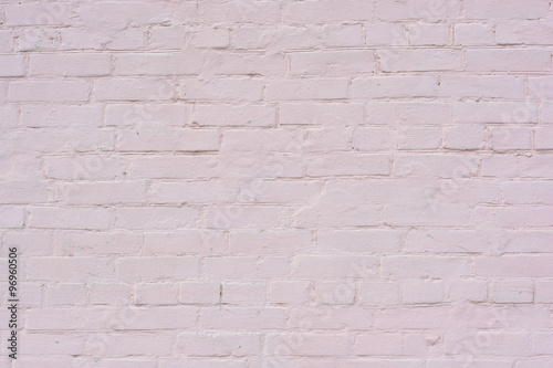 Brick wall in pink whitewashing 2-271115
